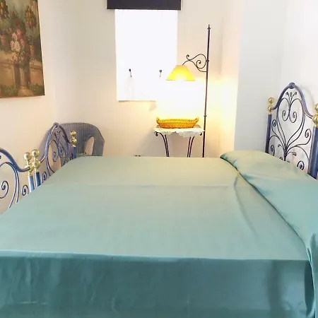 Feriehus Tavernetta Blu Cobalto